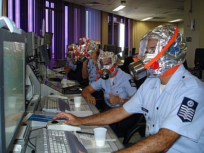 Mascaras fora do Carnaval.