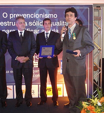 Pioneiro da seguran&ccedil;a.